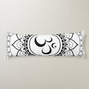 Coussins Longs Om Mandala blanc et noir recto verso