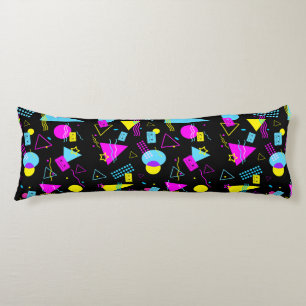 COUSSINS LONGS RUBAN RÉTRO FORMES COLORÉES