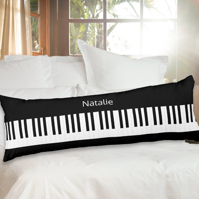 Coussins Longs Touches de piano Clavier Musique Noir Blanc Person (A personalized body pillow with black and white piano keys design, ideal for music lovers)