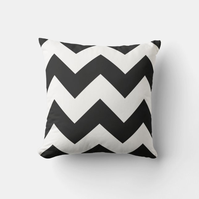 Coussins noirs et blancs de Chevron ZigzagOutdoor (Recto)