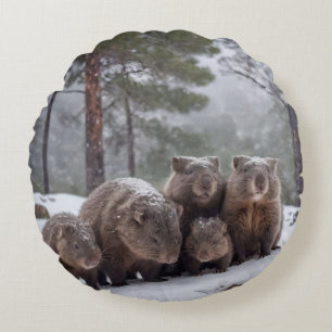 Coussins Ronds Frozen Burrow : Australian Wombat Family,