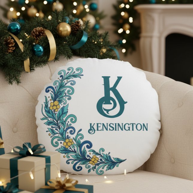 Coussins Ronds Jaune Bleu Vacances Verdure Swag Décor (Personalized monogram family name greenery wreath decorative pillow)