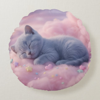 Coussins Ronds Sleeping Pastel Kitten on Fluffy Pink Clouds Art