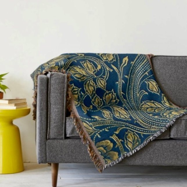 Couverture Élégance de Fleur d'Or  (Throw Blanket Dimensions: 54"l x 38"w Material: 100% polyester; soft touch.
)