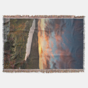 Couverture Lever de soleil vibrant sur le lac des Nuages en a