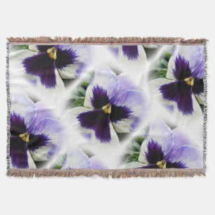 Couverture pensée violette foncée sur blanc