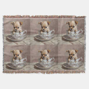 Couverture Petit plaisir : chiot chihuahua dans une tasse à t