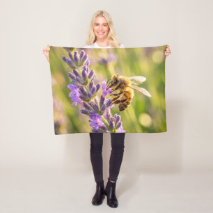 Couverture Polaire Abeille sur lavande