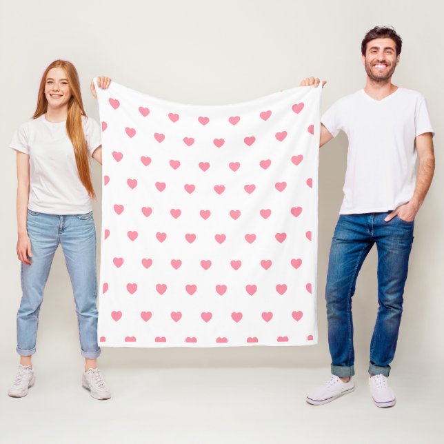 Couverture Polaire Adorable and cozy pink heart shaped blanket (En situation)
