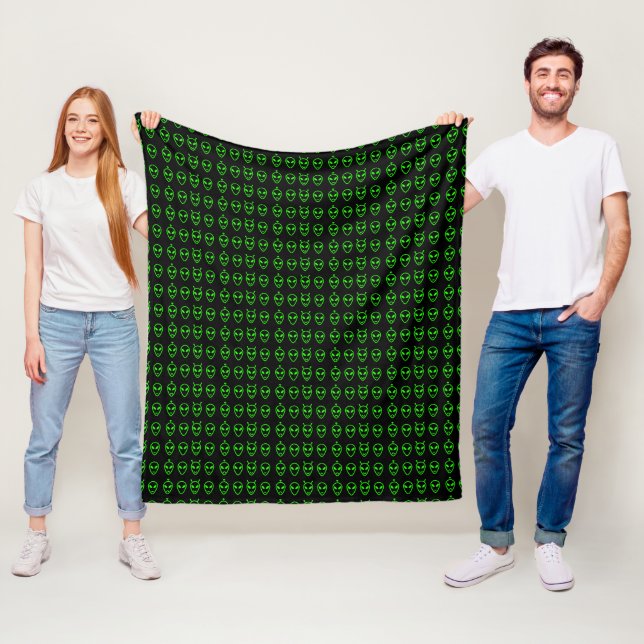 Couverture Polaire Aliens de Neon Green (En situation)