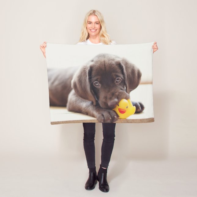 Couverture Polaire Animaux de bébés cutest | Chocolat Labrador Puppy (En situation)