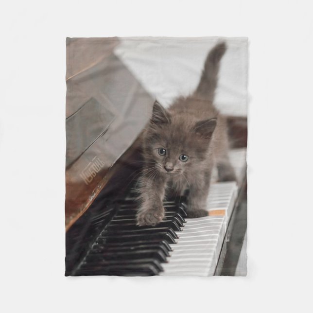 Couverture Polaire Animaux de bébés cutest | Kitten sur piano (Devant)
