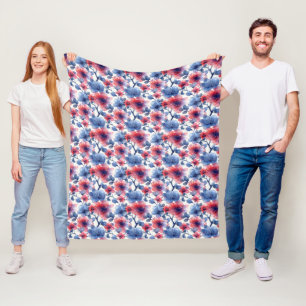 Couverture Polaire Aquarelle rouge, fleurs bleues sur le blanc