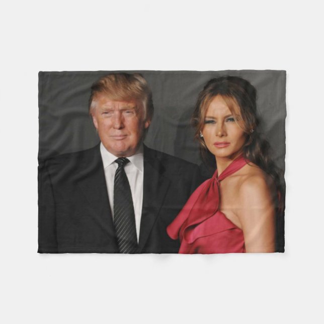COUVERTURE POLAIRE ATOUT DE DONALD ET DE MELANIA (Devant (Horizontal))