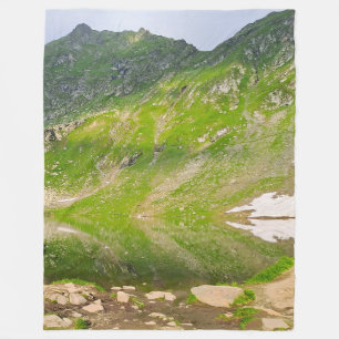 Couverture Polaire Balea Lake Mountain Slope – Romania Alpine Print