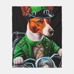 Couverture Polaire Basenji Chien conduisant vélo St. Patrick's Day