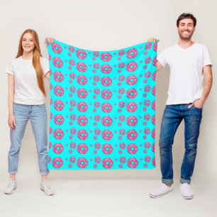 Couverture Polaire beignets de crème rose