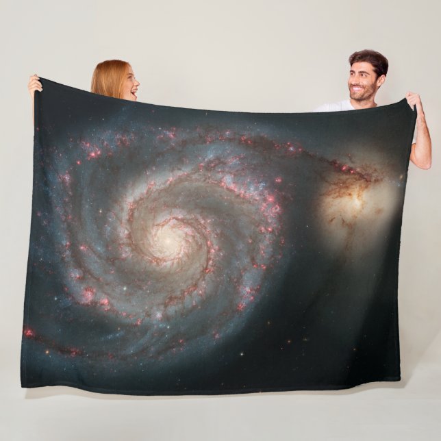 Couverture Polaire Belle Galaxie Whirlpool (En situation)
