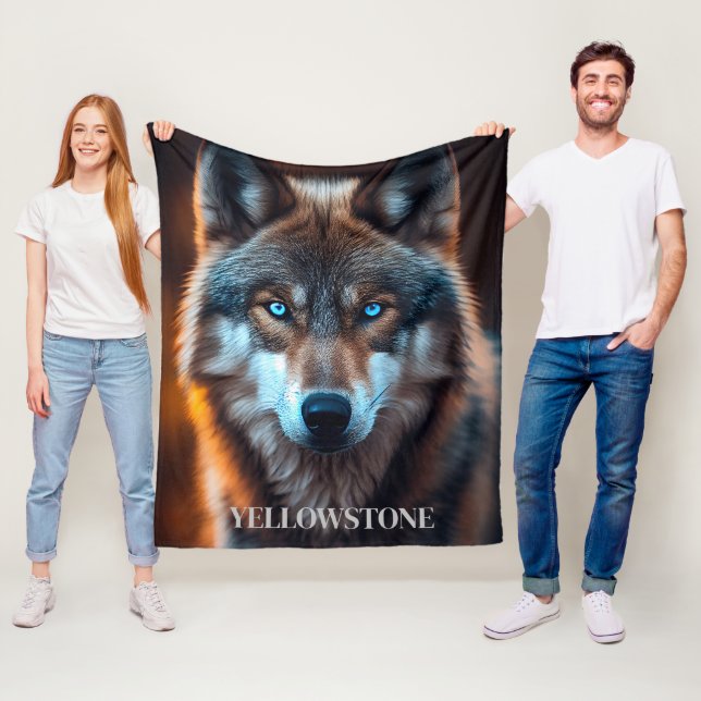 Couverture Polaire Blanche en polaire du loup de Yellowstone (En situation)