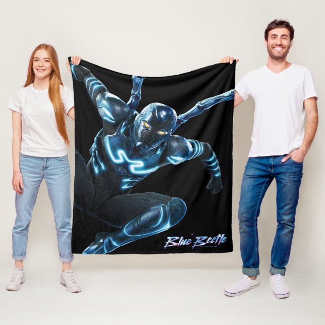 Couverture Polaire Bleu Beetle Leaping Caractère Art (En situation)
