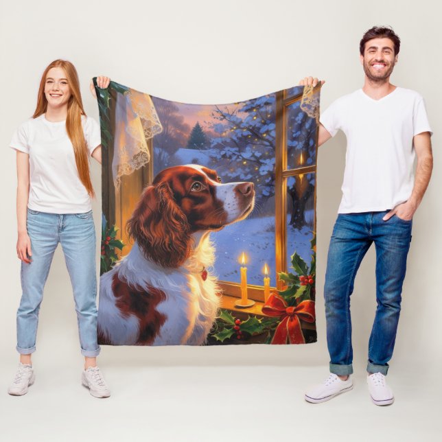 Couverture Polaire Brittany Spaniel with Christmas Lights Holiday  (En situation)