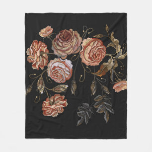 Couverture Polaire Broderie vintage : roses sur noir.