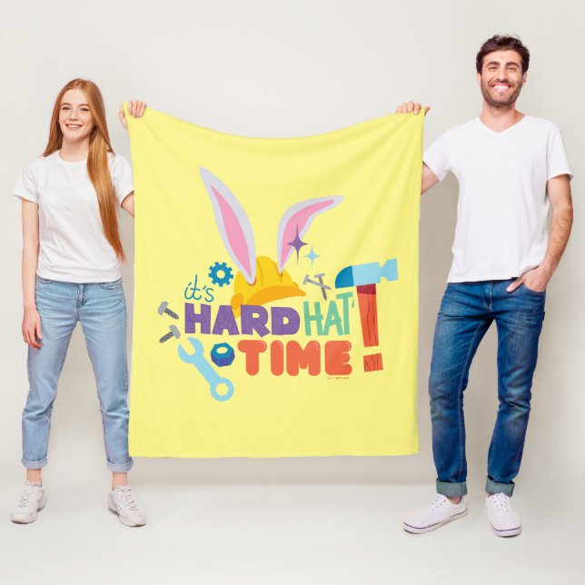 Couverture Polaire BUGS BUNNY BUILDERS™| It's Hard Hat Time (En situation)