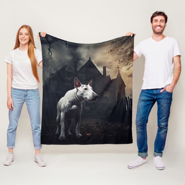Couverture Polaire Bull Terrier Halloween effroi (En situation)