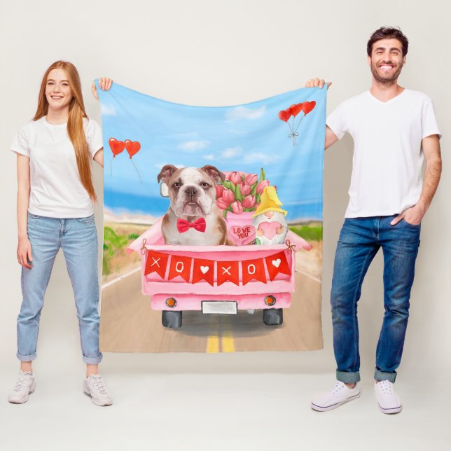 Couverture Polaire Bulldog anglais Saint-Valentin Coeurs de camion (En situation)