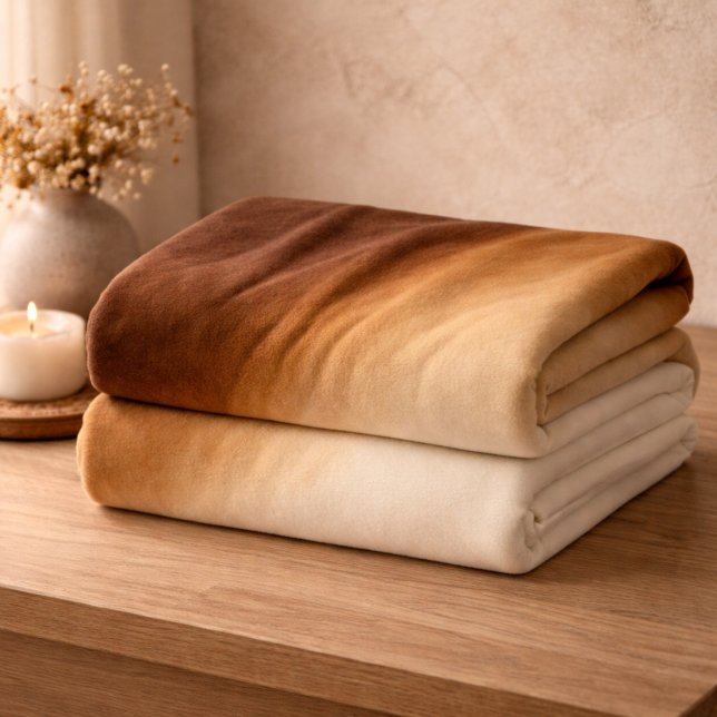 Couverture Polaire Burnished Luxe Espresso Gold Fleece Blanket (Espresso depth and gold shimmer add a polished layer to warm, neutral evening routines.)