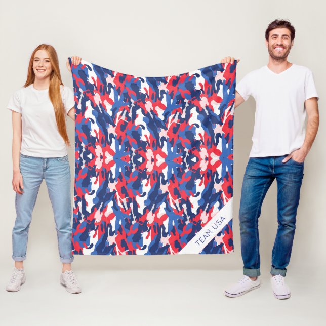 Couverture Polaire Camo Patriotique Rouge Blanc Bleu USA Liberté (En situation)