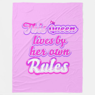Couverture Polaire Cette reine ne suit jamais les règles rose