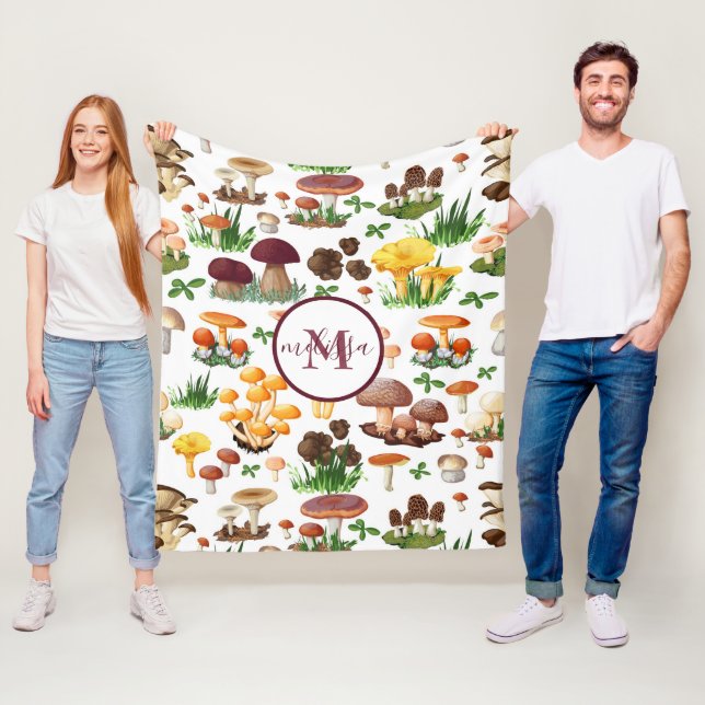 Couverture Polaire Champignons monogrammes (En situation)
