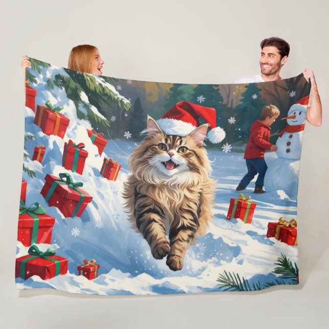 Couverture Polaire Chat persan assis dans la neige avec Casquette de  (En situation)