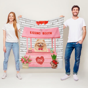 Couverture Polaire Chien de Poméranie Valentine's Day Kissing Booth