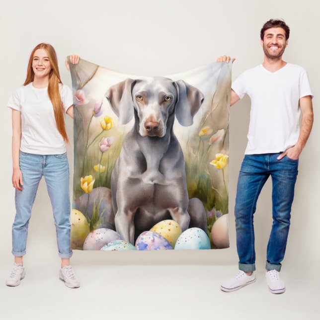 Couverture Polaire Chien Weimaraner avec oeufs de Pâques vacances (En situation)