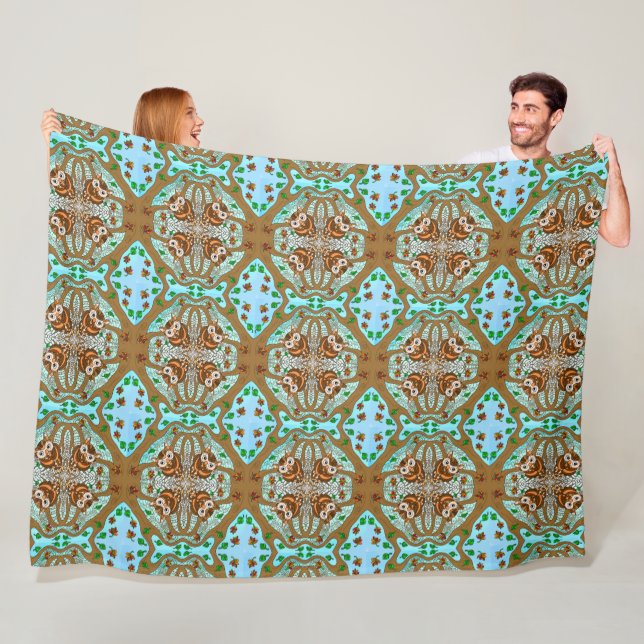 Couverture Polaire Chouette tirée à la main Mandala (En situation)