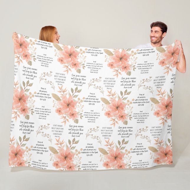 Couverture Polaire Christian PRAYER Peach Floral (En situation)