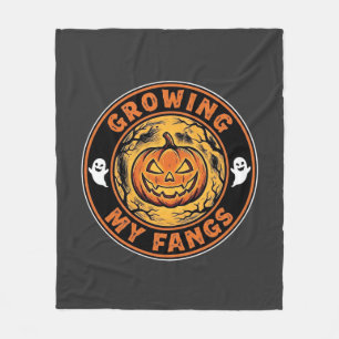 Couverture Polaire Citrouille fantôme Halloween en train de faire pou