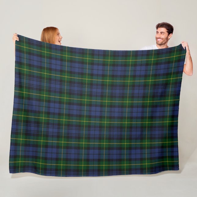 Couverture Polaire Clan Gordon Tartan Fleece Blanche (En situation)