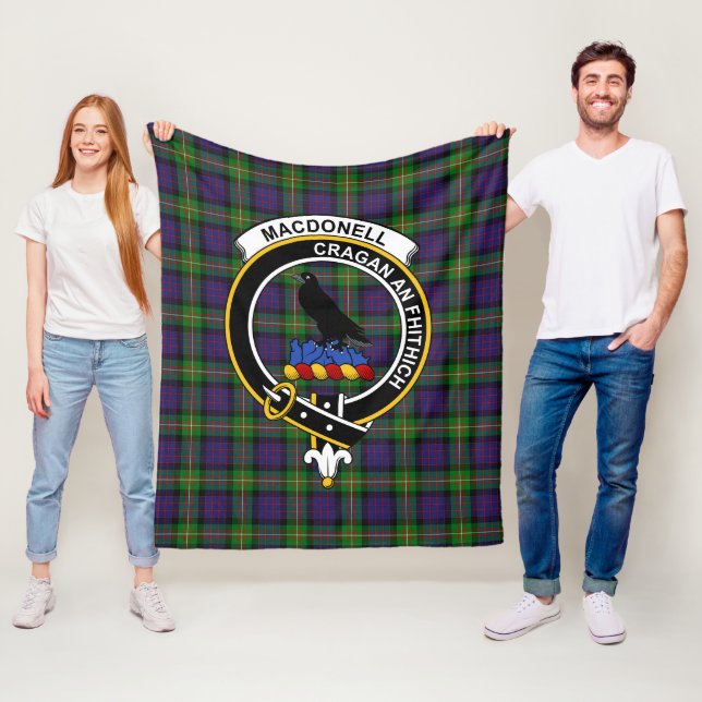 Couverture Polaire Clan MacDonell de Glengarry Tartan Plaid (En situation)