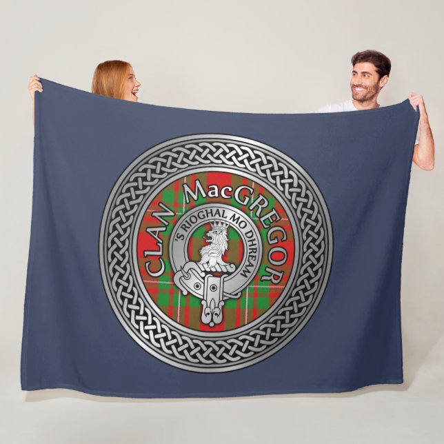 Couverture Polaire Clan MacGregor Crest et Tartan Knot (En situation)