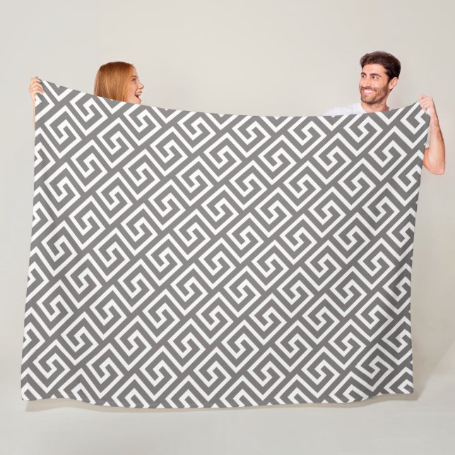 Couverture Polaire Clé grecque classique Carré Motif Swirl (En situation)