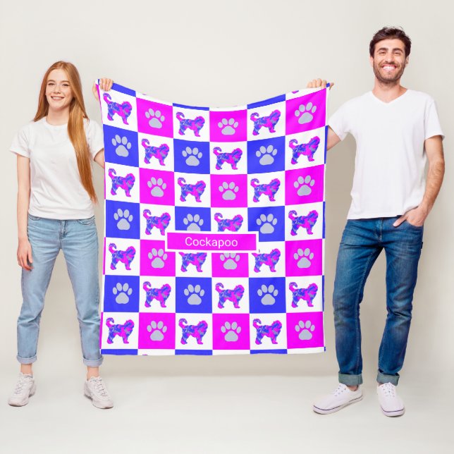 Couverture Polaire Cockapoo Dog & Paw Hot Pink et Blue (En situation)