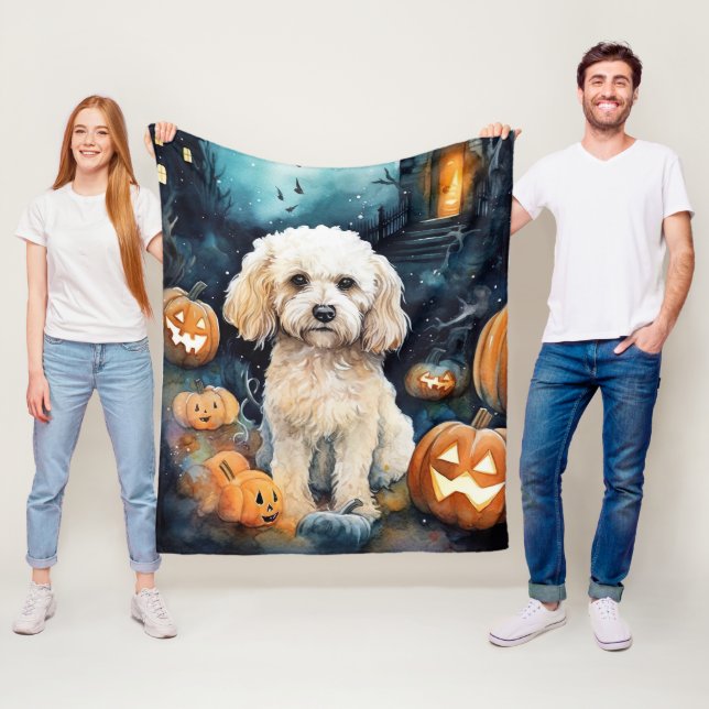 Couverture Polaire Cockapou d'Halloween avec la peur Citrouille (En situation)