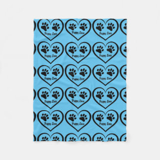 Couverture Polaire Coeur d'amour chiot avec empreintes de pattes