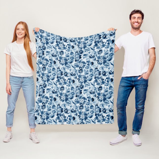 Couverture Polaire Couleur d'eau bleu fleurs polaire (En situation)