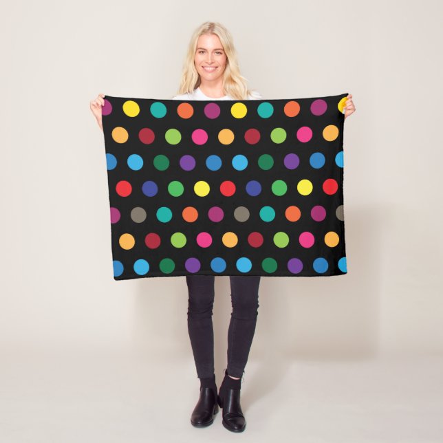Couverture Polaire Couleur Pois mûre (En situation)
