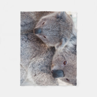 Couverture Polaire Cute Fluffy Grey Koalas