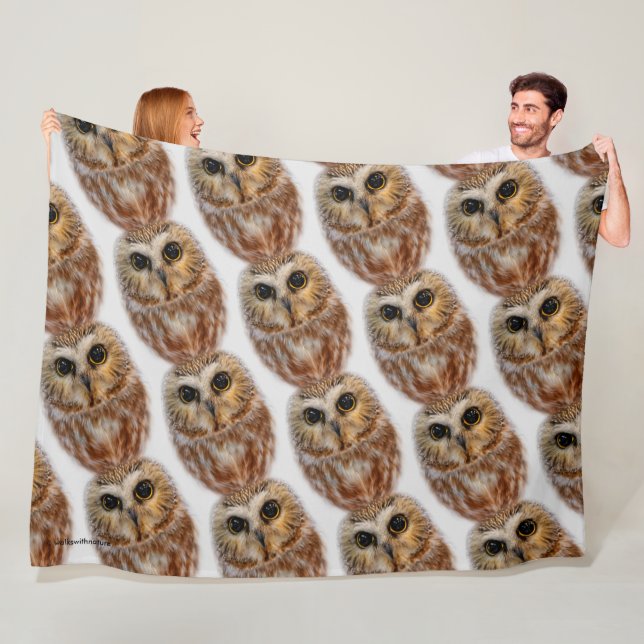 Couverture Polaire Cute Little Northern Saw Whet Owen (En situation)